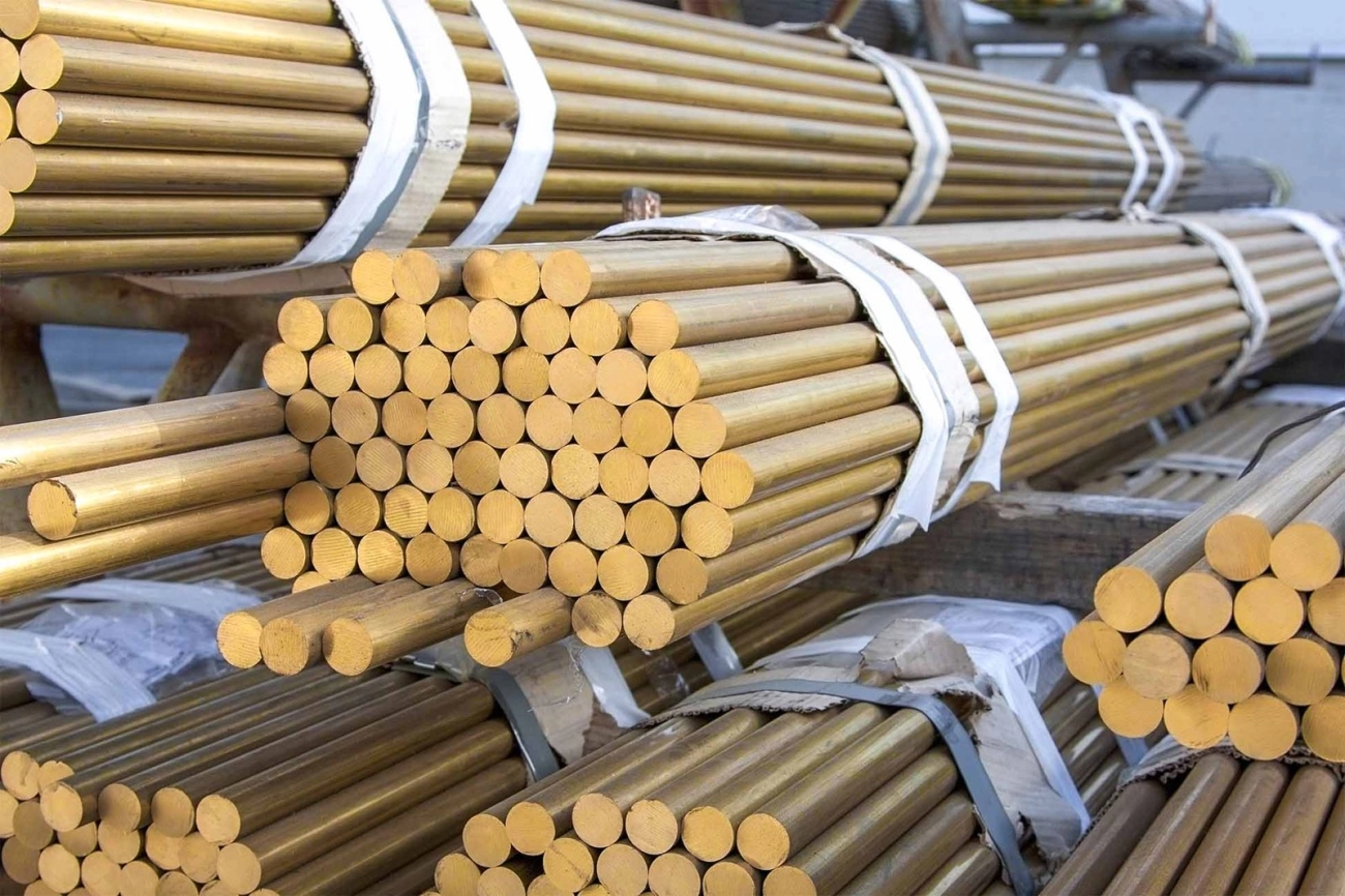 Densité du laiton comparée aux métaux courants