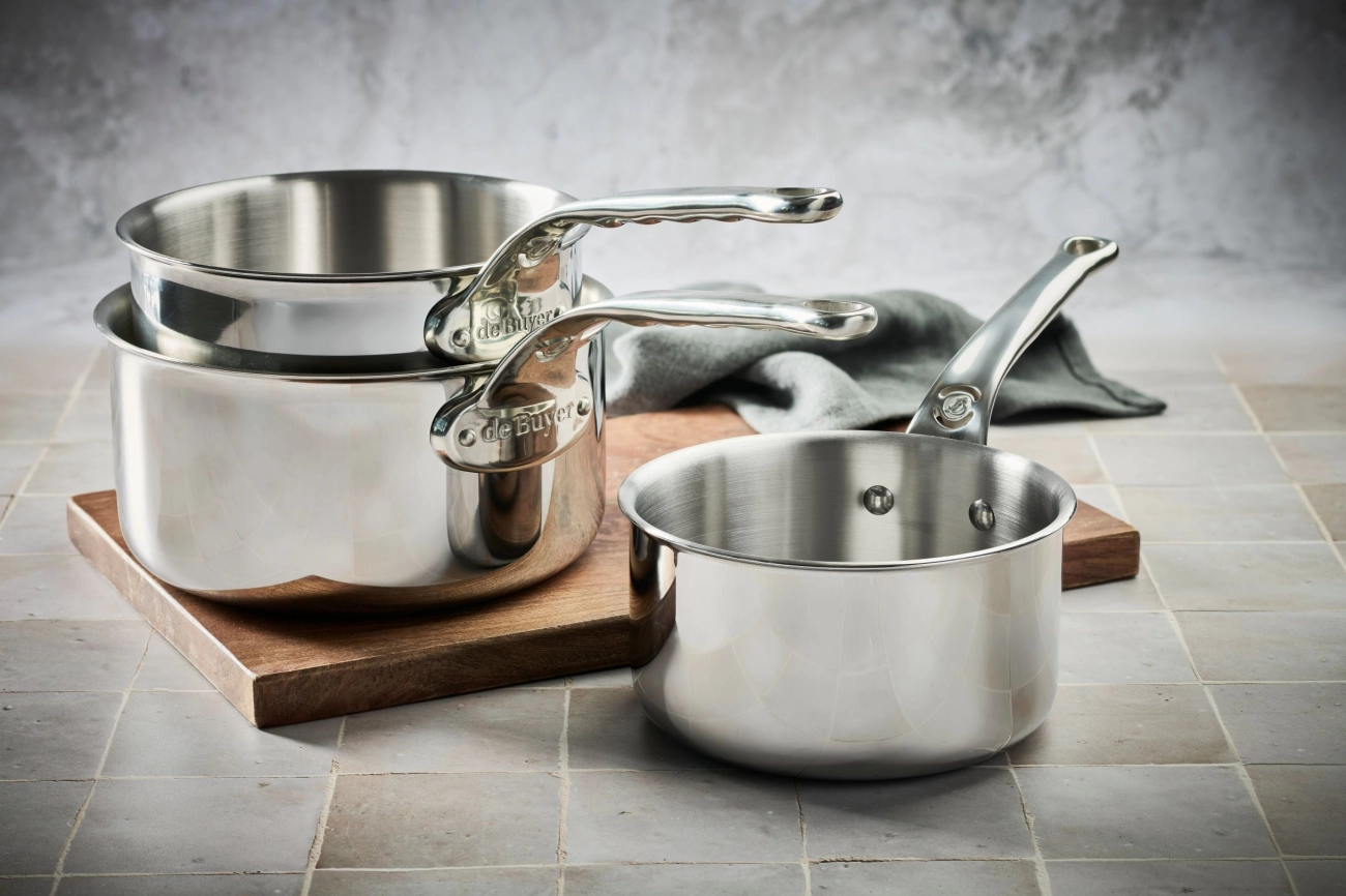 Cast Iron vs Steel Cookware Comparison Guide