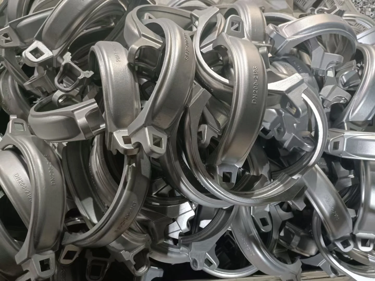 High temperature alloy turbo jet engine component