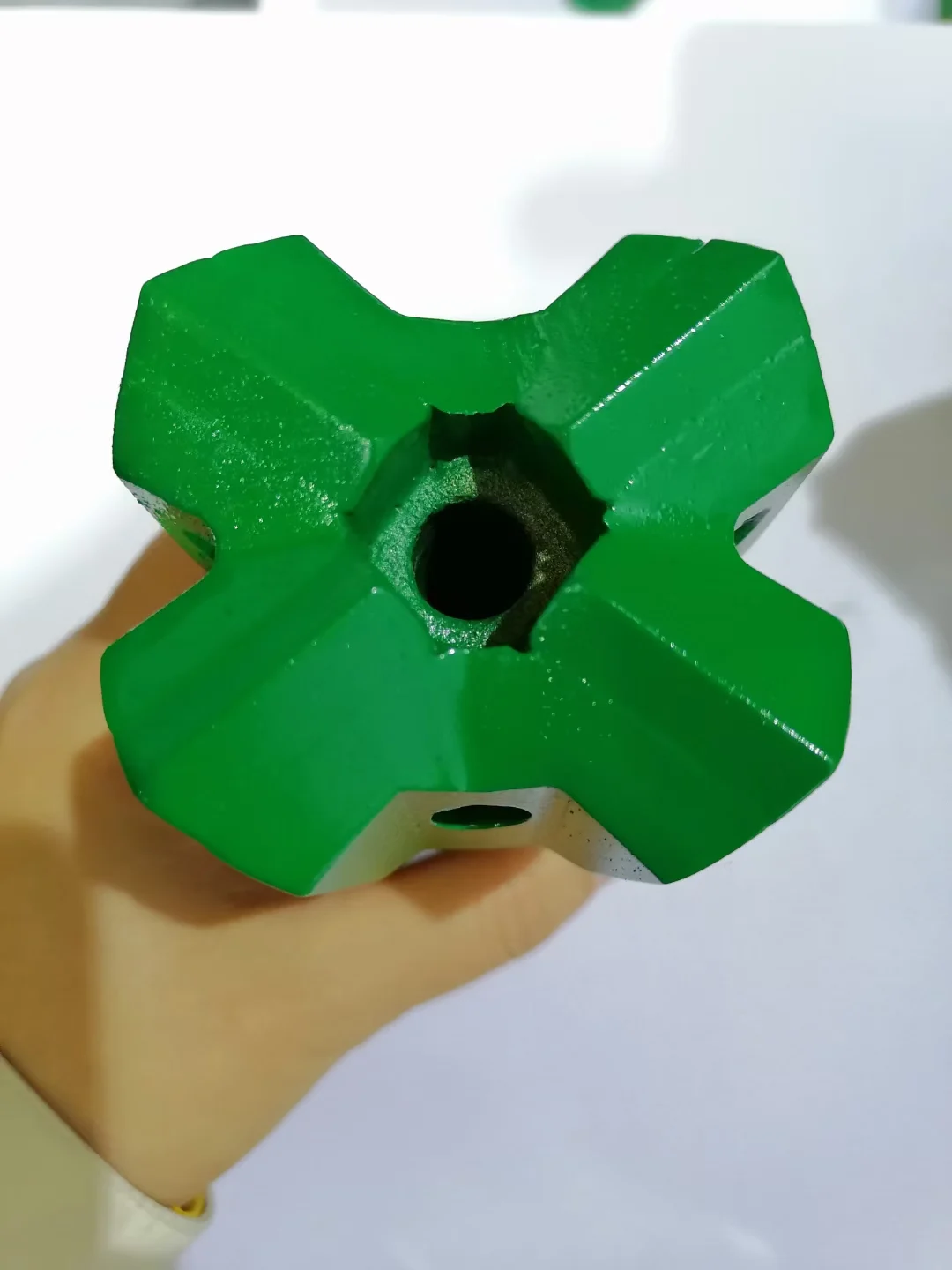 Precision casting aluminum alloy products