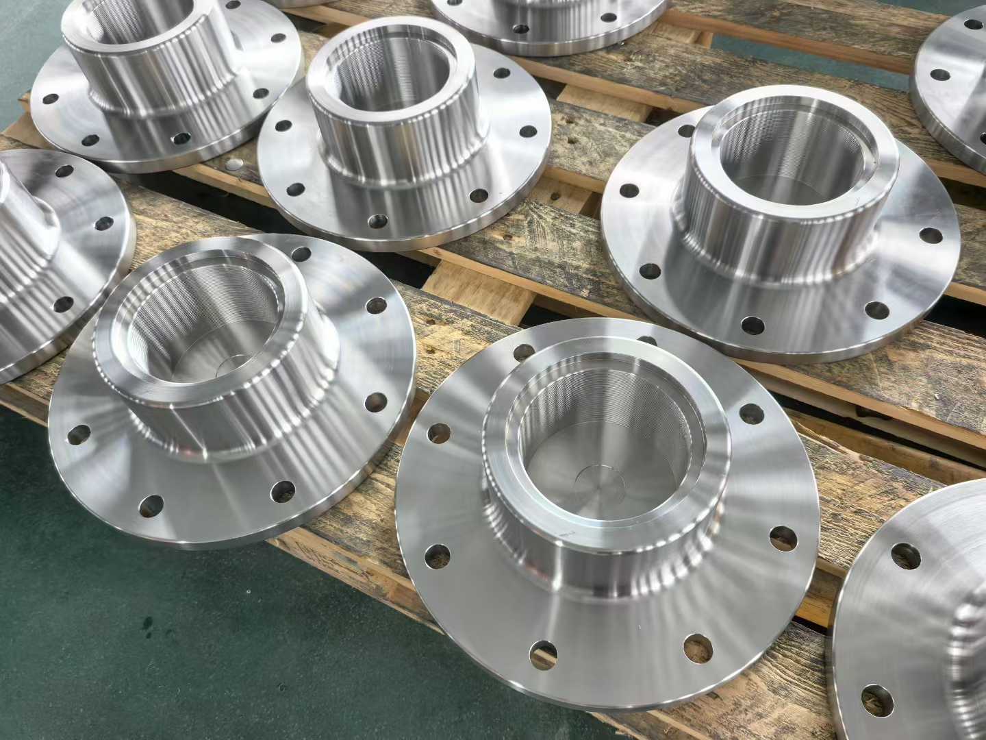 Custom Machined Metal Part CNC Services for Tight Tolerances